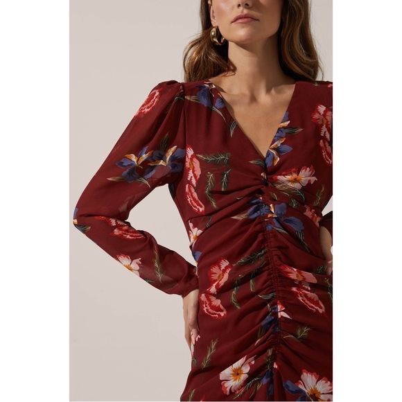 ASTR Mauve Floral High Low Ruched Front Midi Dress Size Medium - Picture 3 of 14